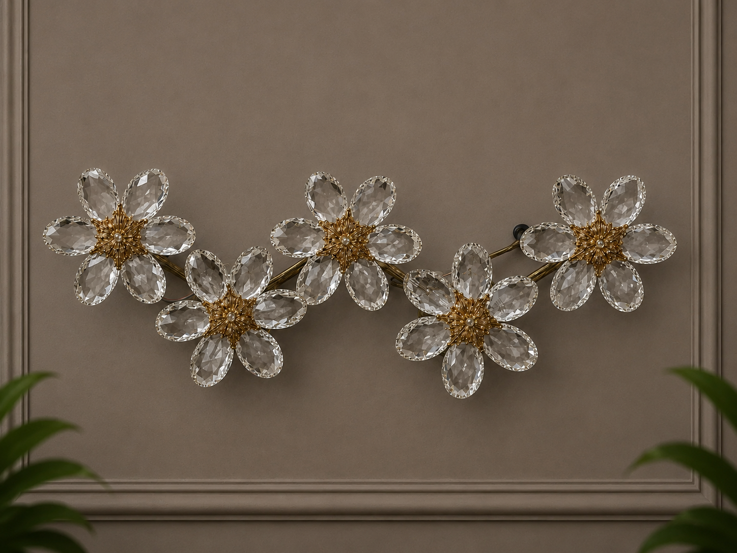 GB CRYSTAL FLORAL WALL LIGHT