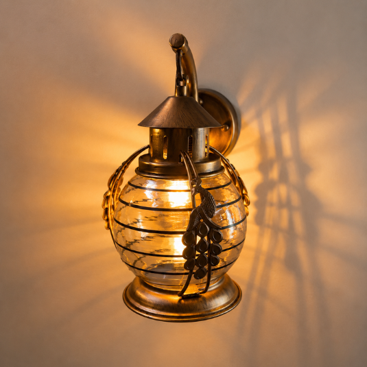 Classic Antique Brass Wall Light